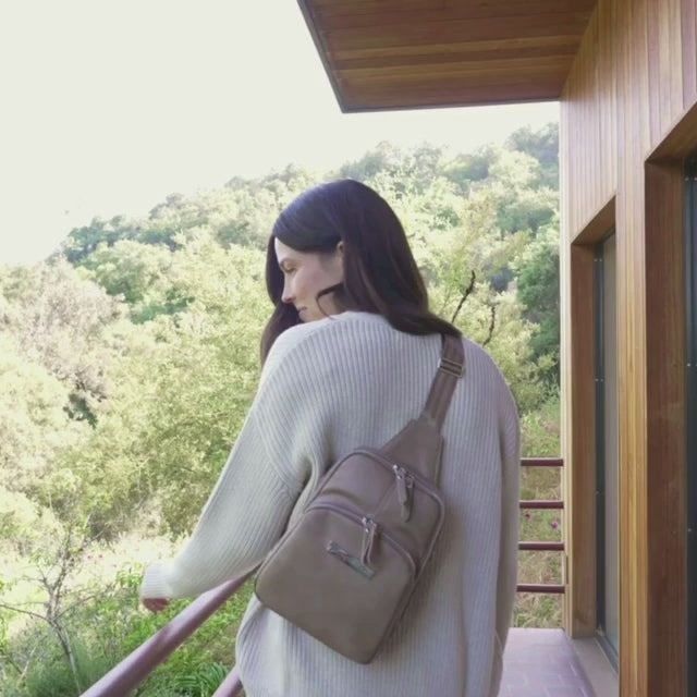 Criss-Cross Sling in Mink