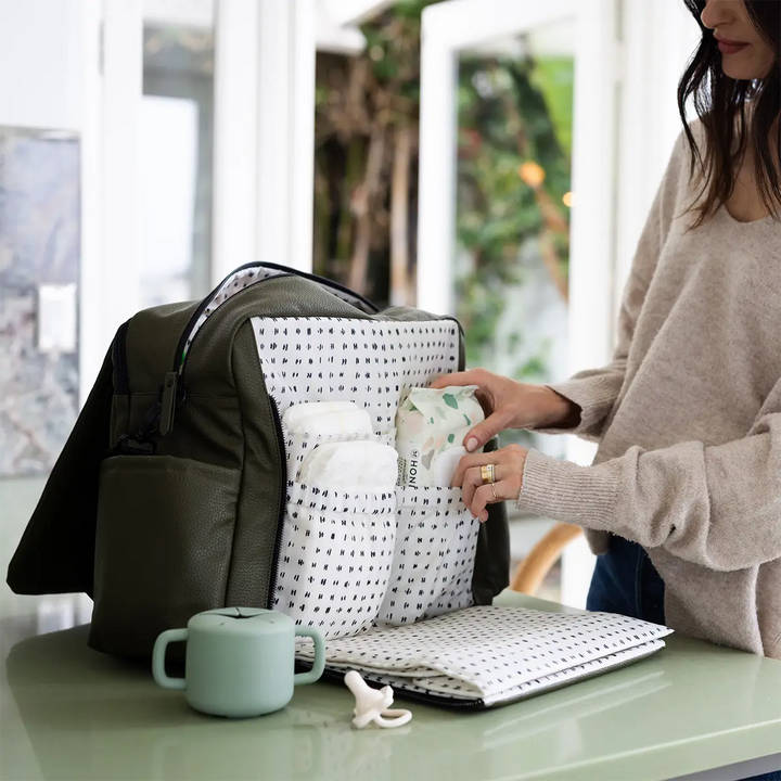 Boxy Backpack Deluxe in Olive