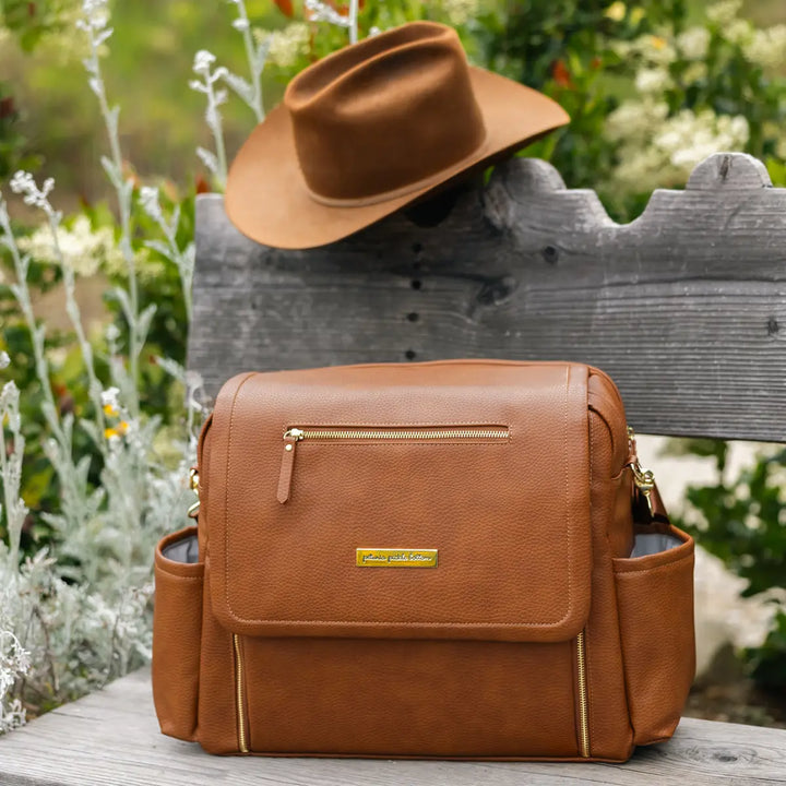 boxy backpack deluxe in cedar