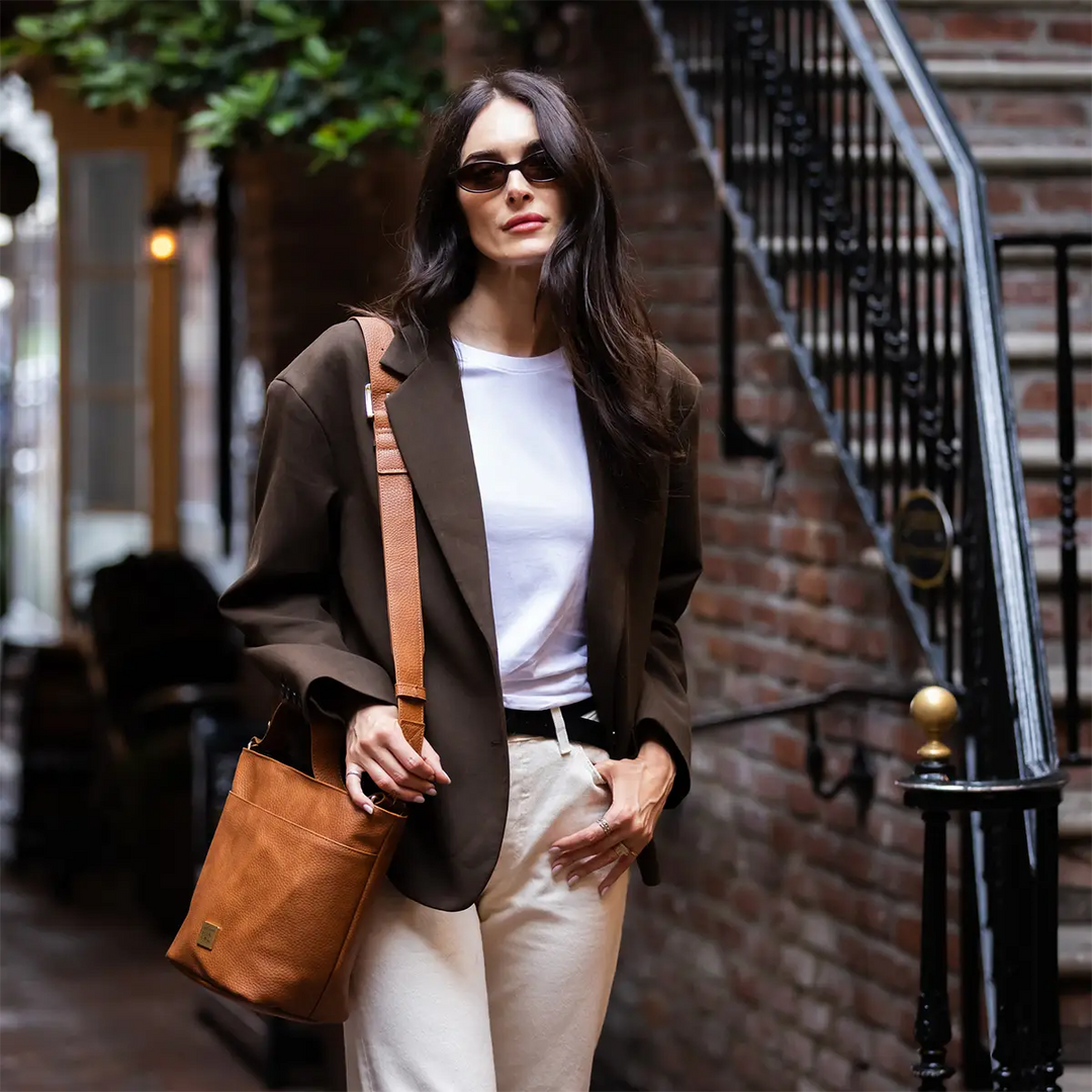 Pro Bucket Bag in Cedar