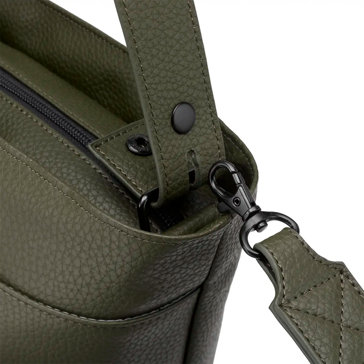 ⁠Pro Bucket Bag in Olive