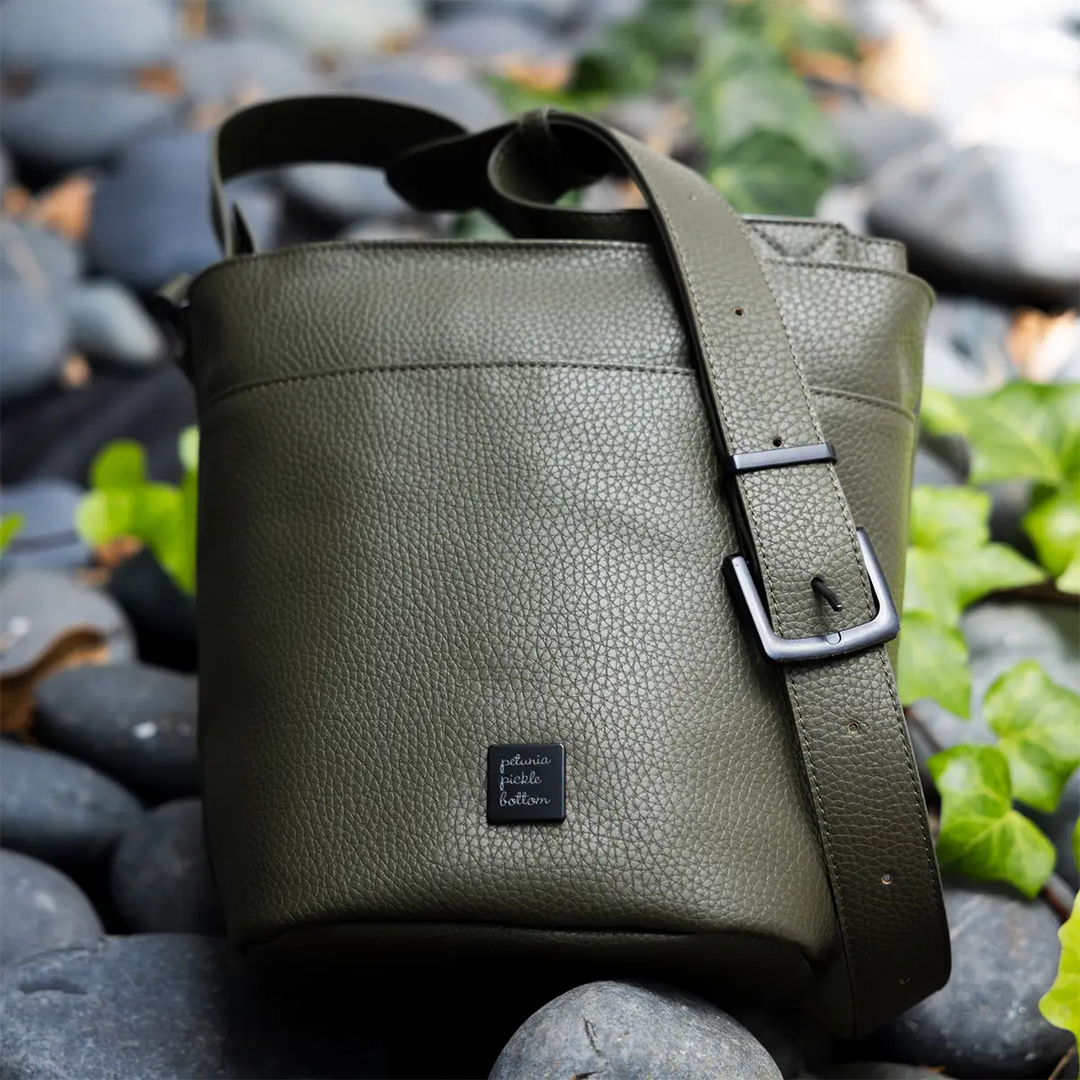 ⁠Pro Bucket Bag in Olive