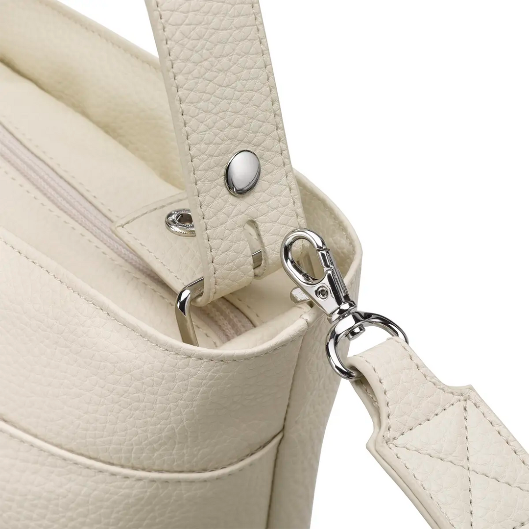 ⁠Pro Bucket Bag in Ivory