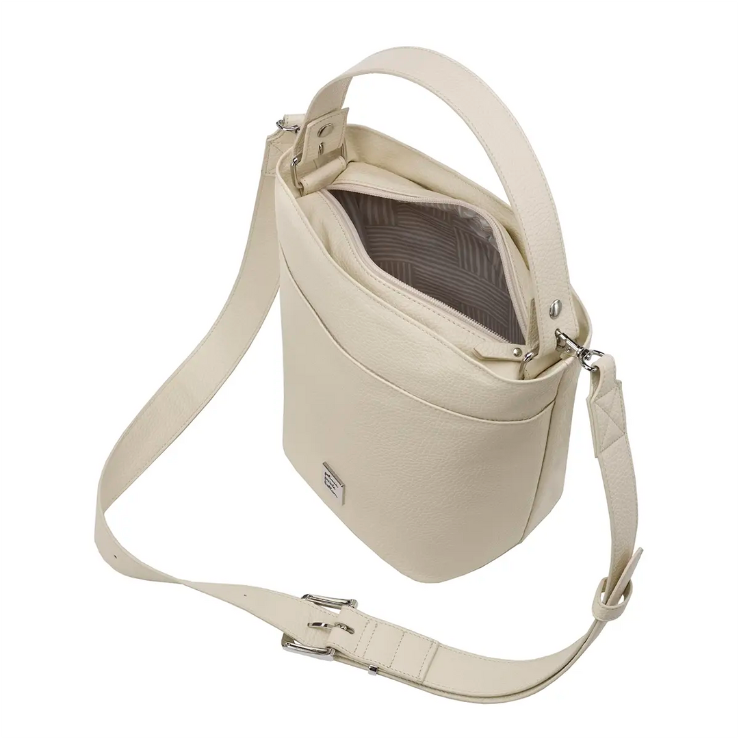 ⁠Pro Bucket Bag in Ivory